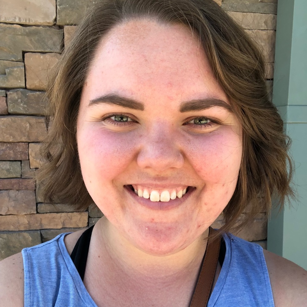 Meet your Posher, Elizabeth